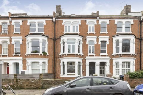 Harvist Road, Queens Park NW6