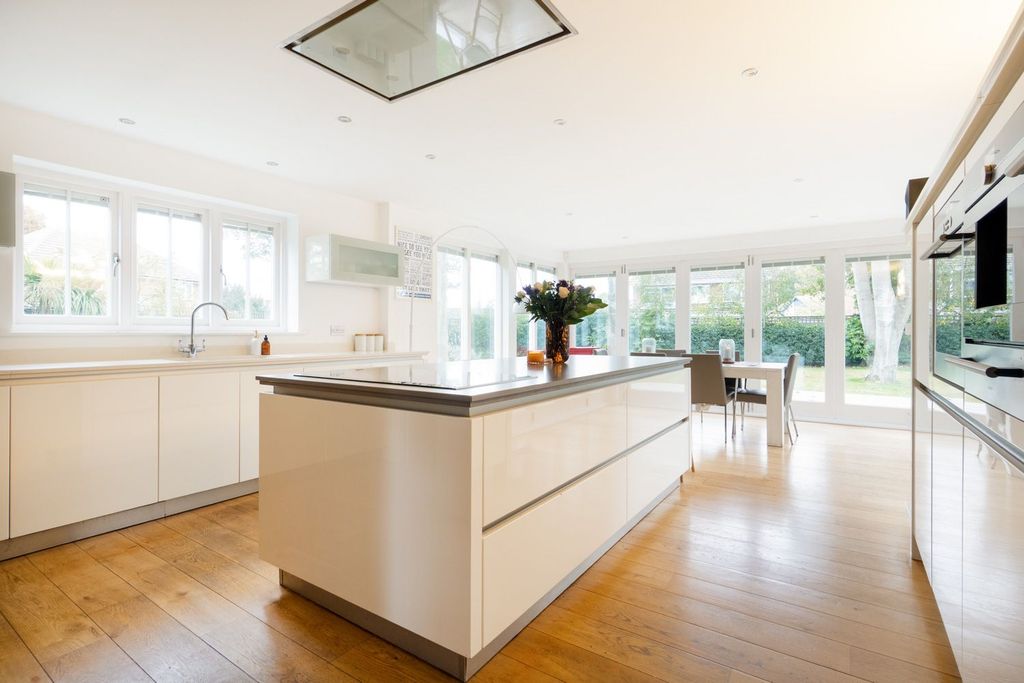 Additional image 8 of 5 bed detached house for saleElmwood Close, Broadstairs CT10