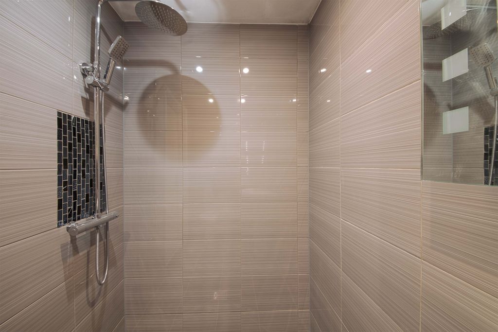 Additional image 8 of 3 bed detached house for saleHavelock Road, Maidenhead SL6