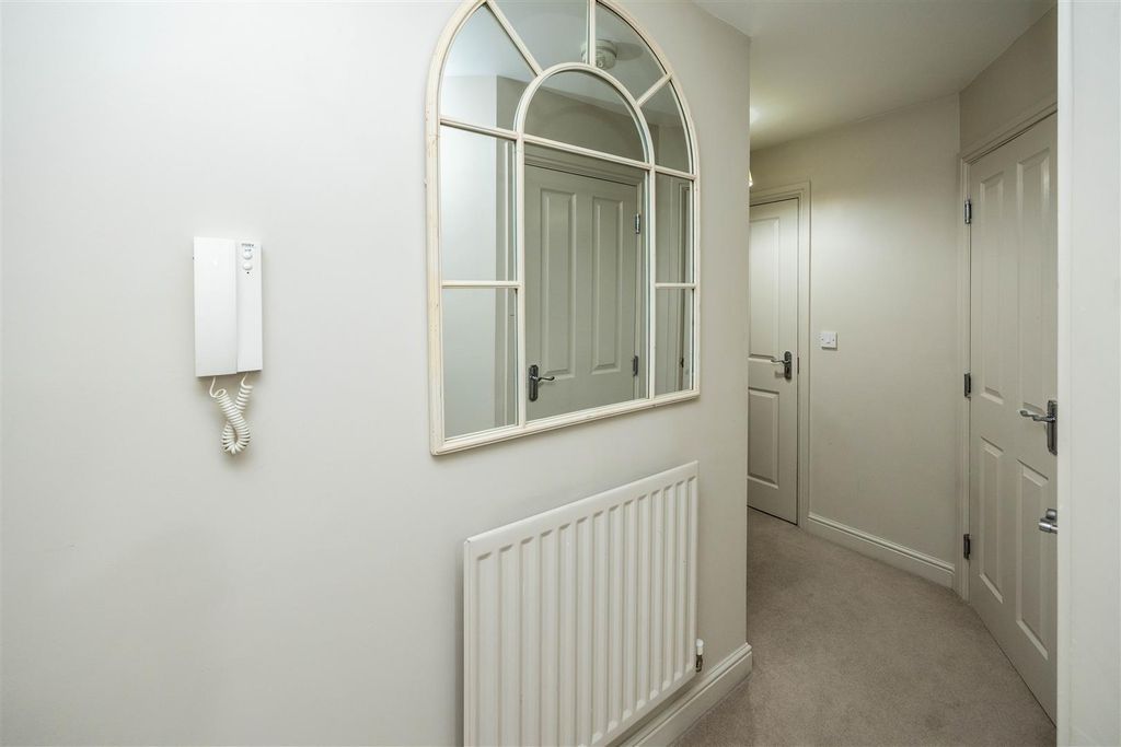 Additional image 3 of 2 bed flat for saleCroft Court, Brighouse HD6