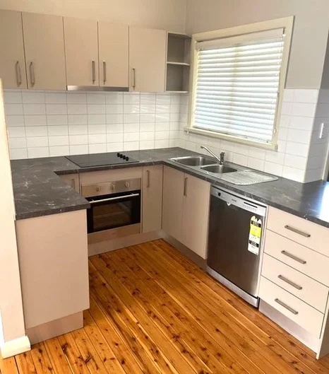 Additional image 4 of 3/496 Schubach Street, East Albury NSW 2640
