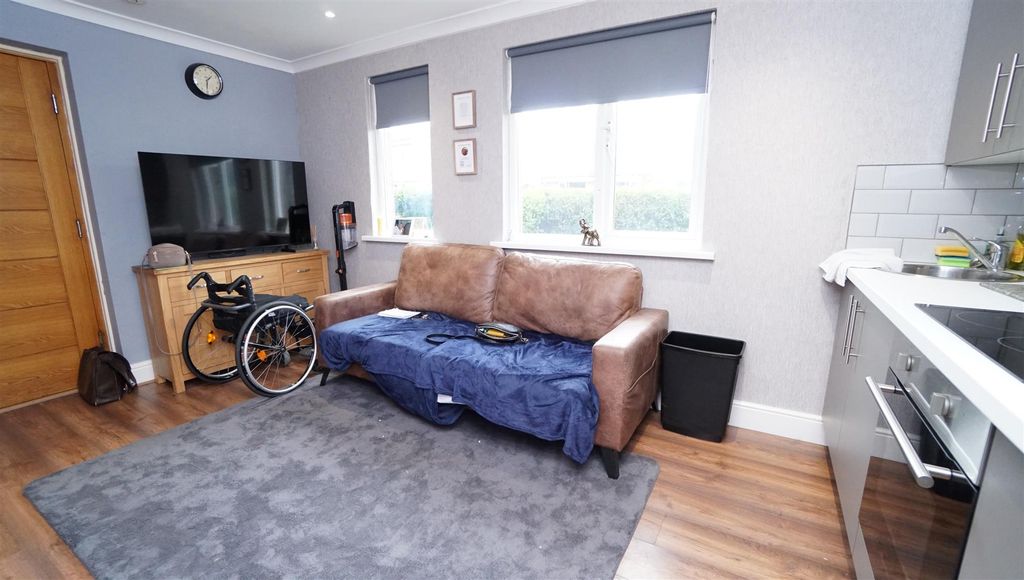 Additional image 3 of 1 bed flat for saleSanta Monica Grove, Idle, Bradford BD10