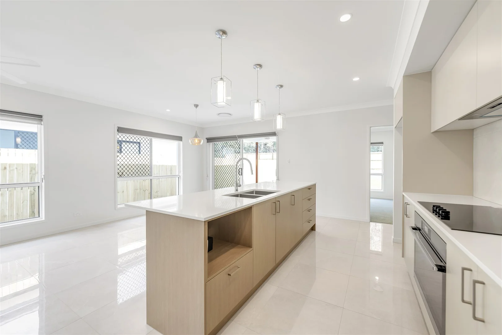 Additional image 10 of Redland Bay QLD 4165