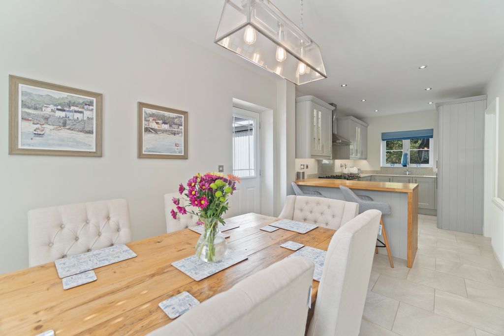 Additional image 4 of 4 bed detached house for saleWenlock Rise, Bridgnorth WV16