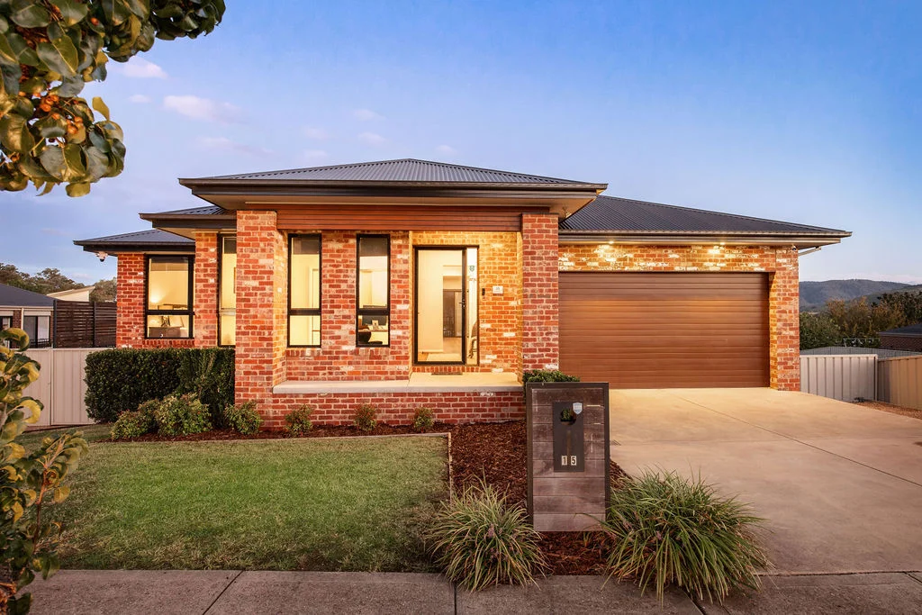 15 Dempster Place, Leneva VIC 3691