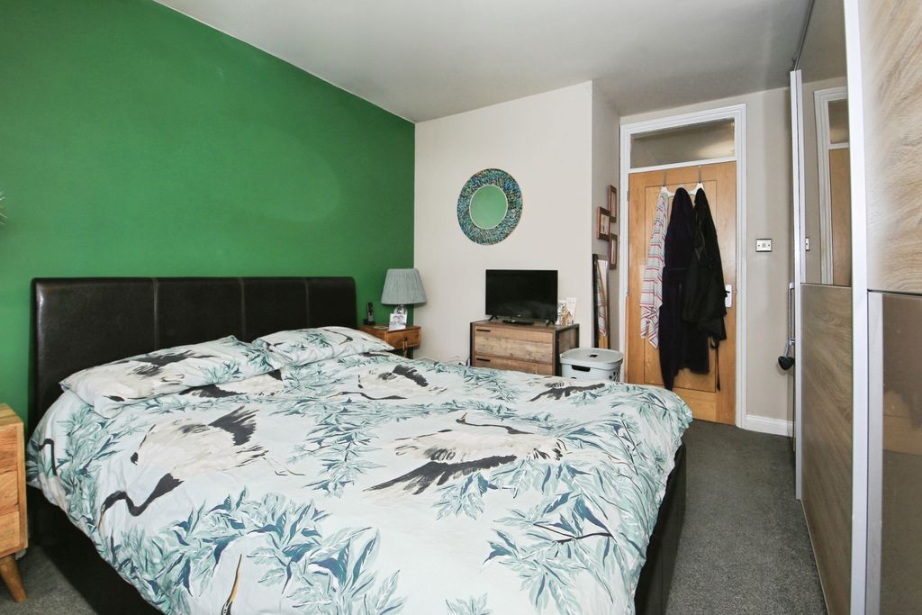 Additional image 12 of 3 bed semi-detached house for saleQueens Walk, Peterborough PE2