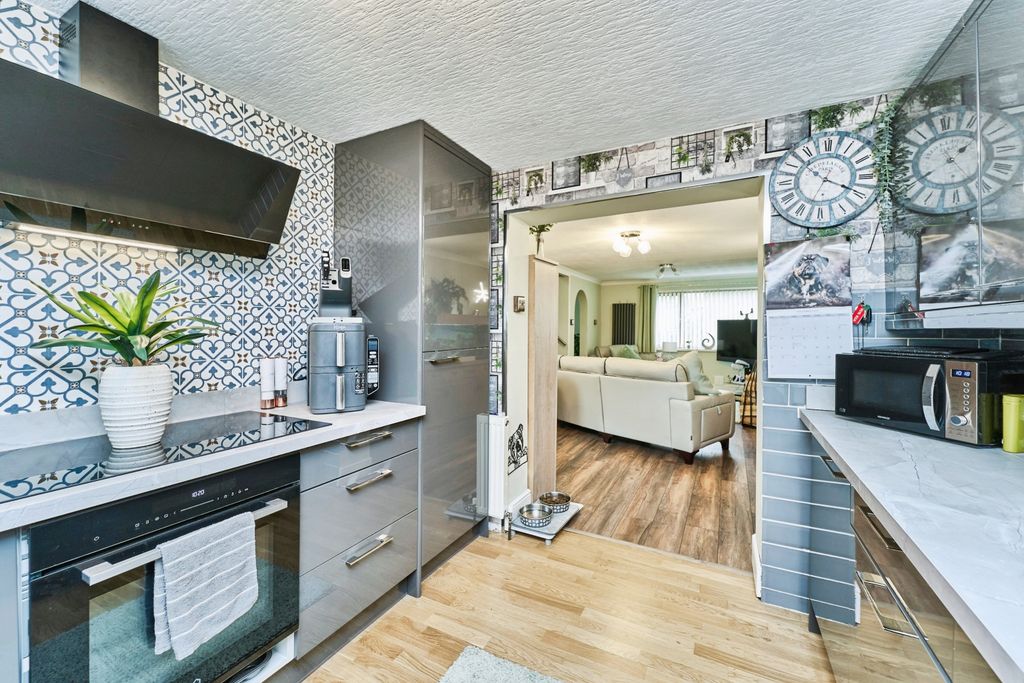 Additional image 7 of 2 bed semi-detached house for saleBirchlands, Bridgnorth WV15