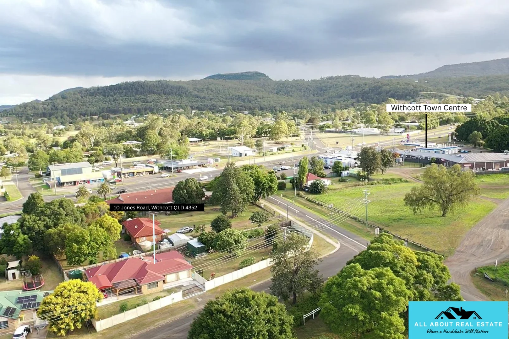10 Jones Road, Withcott QLD 4352