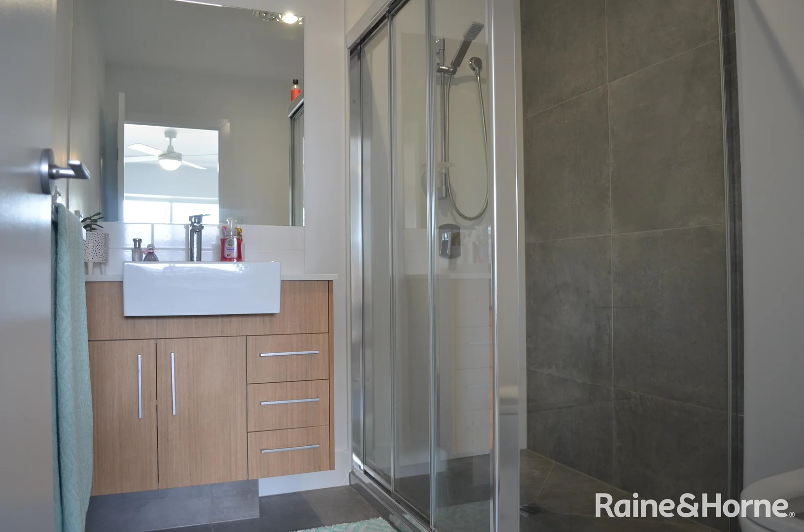 Additional image 8 of 10/159 Birkdale Road, Birkdale QLD 4159
