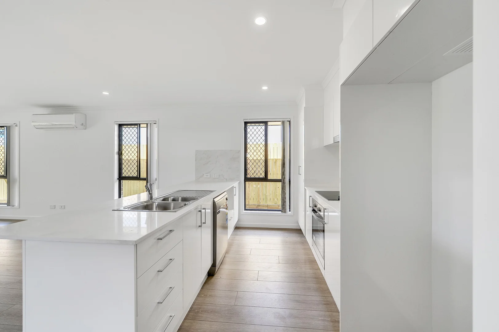 Additional image 2 of 54 Almandin Street, Logan Reserve QLD 4133