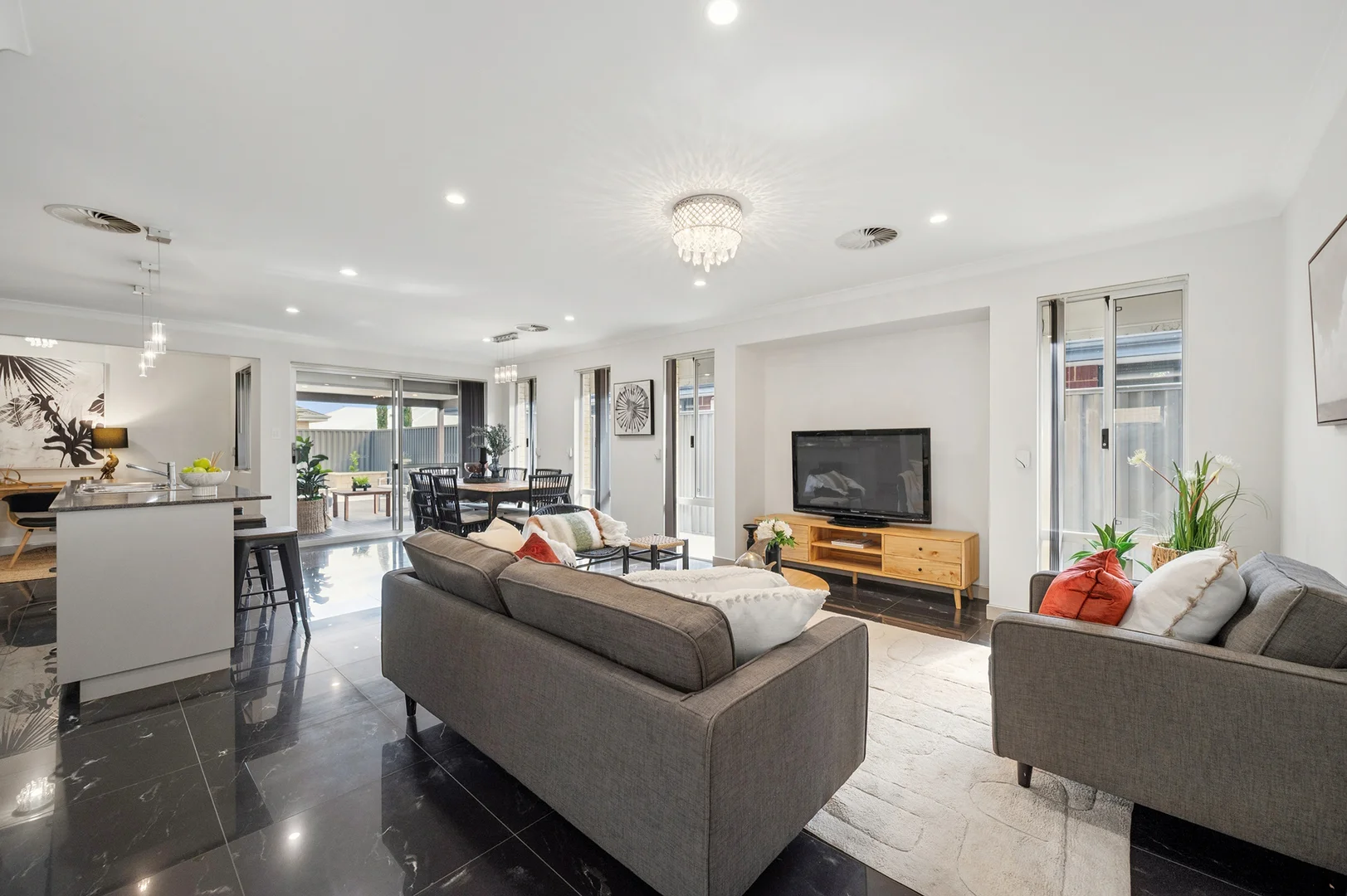 Additional image 13 of 19 Wimbledon Drive, Piara Waters WA 6112
