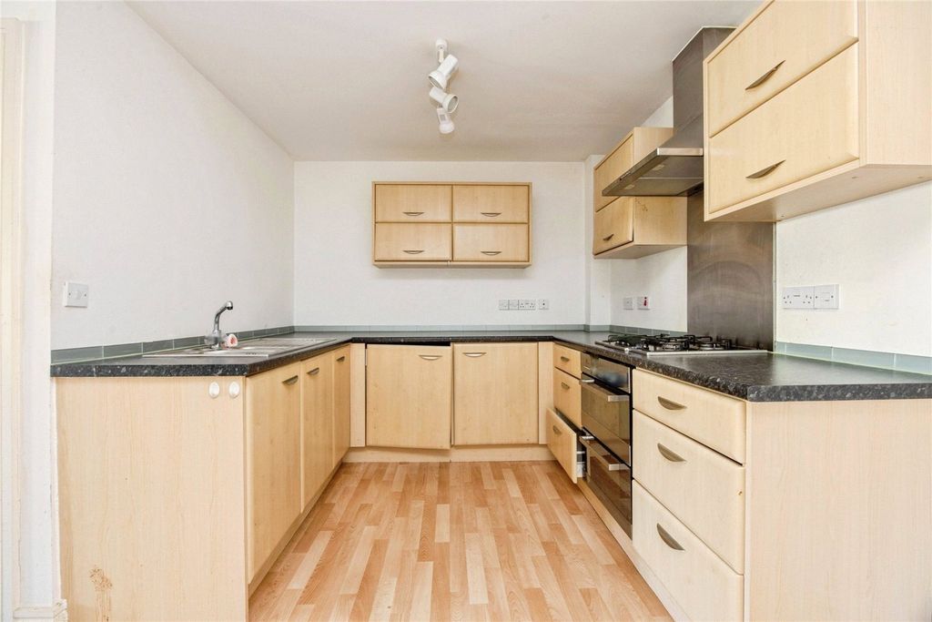 Additional image 3 of 2 bed flat for saleCrockwell Street, Bodmin, Cornwall PL31