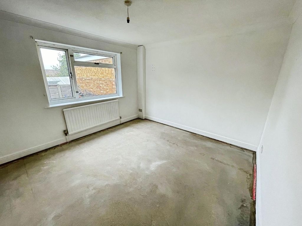 Additional image 5 of 2 bed detached bungalow for saleBracken Rise, Brandon IP27
