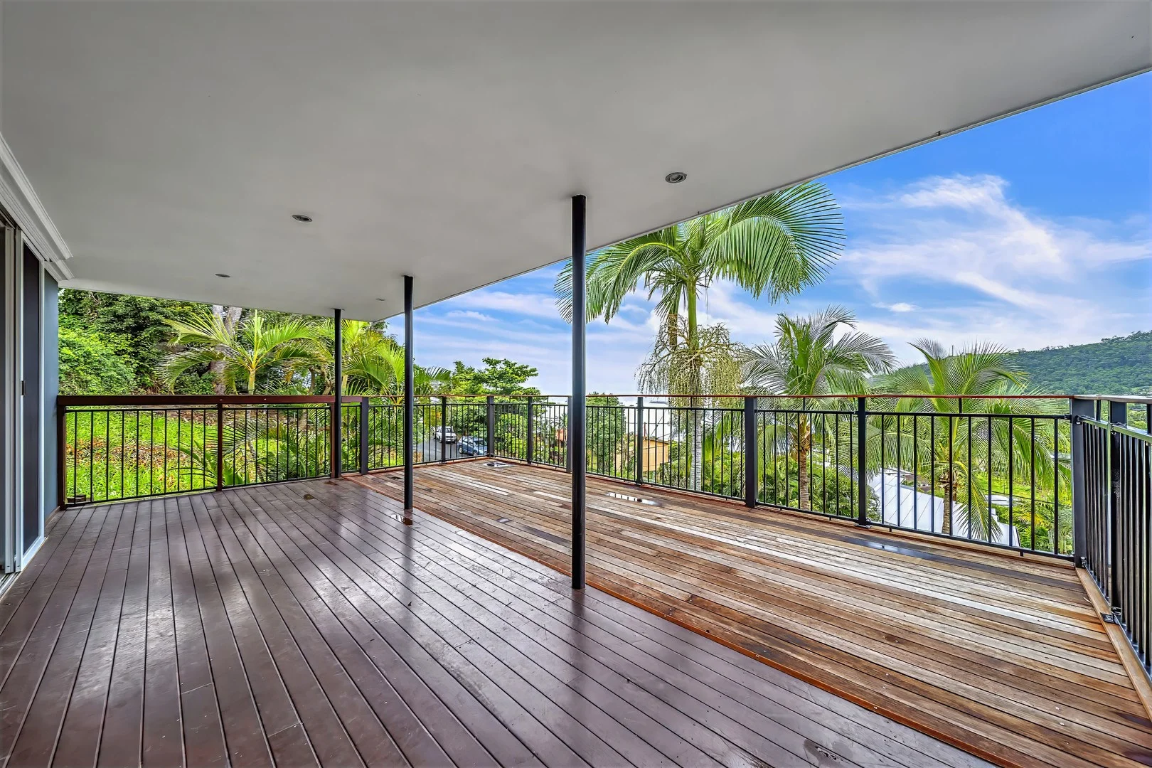 12 Stewart Drive, Cannonvale QLD 4802