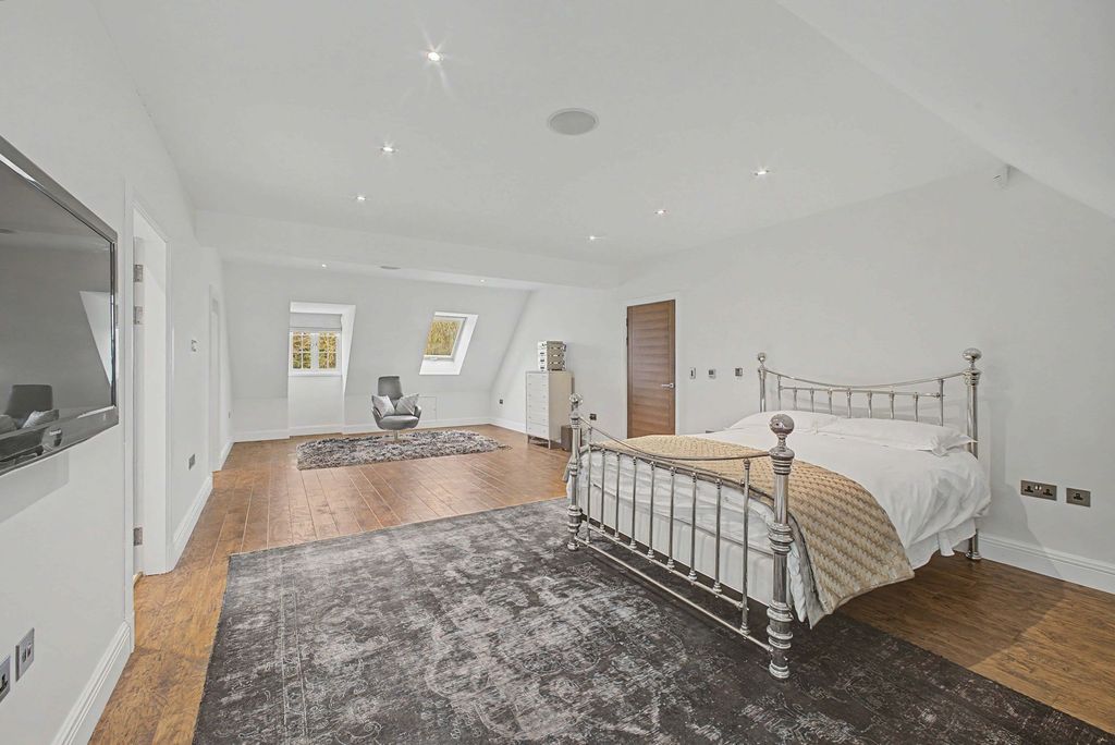 Additional image 13 of 7 bed detached house for saleEyebrook Road, Bowdon WA14