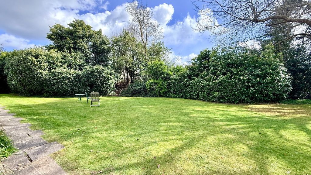 Additional image 12 of 2 bed flat for saleGrosvenor Mews, Lymington SO41