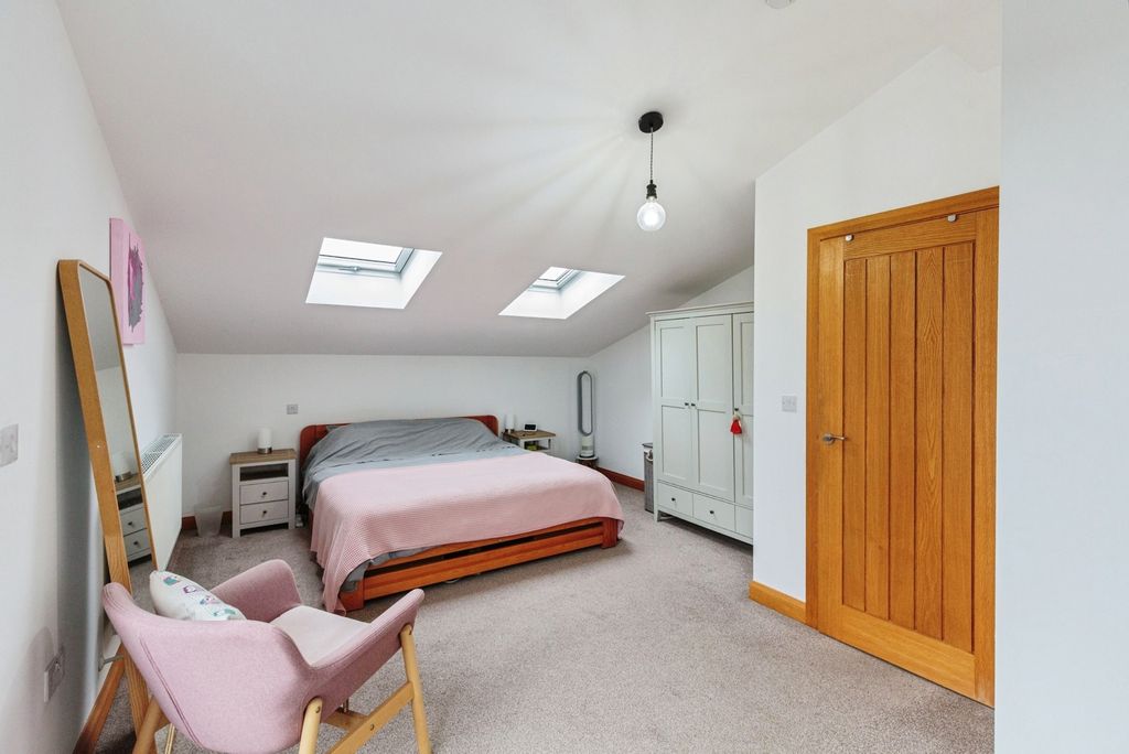 Additional image 10 of 2 bed flat for saleGlebe Close, Blackpool, Lancashire FY4