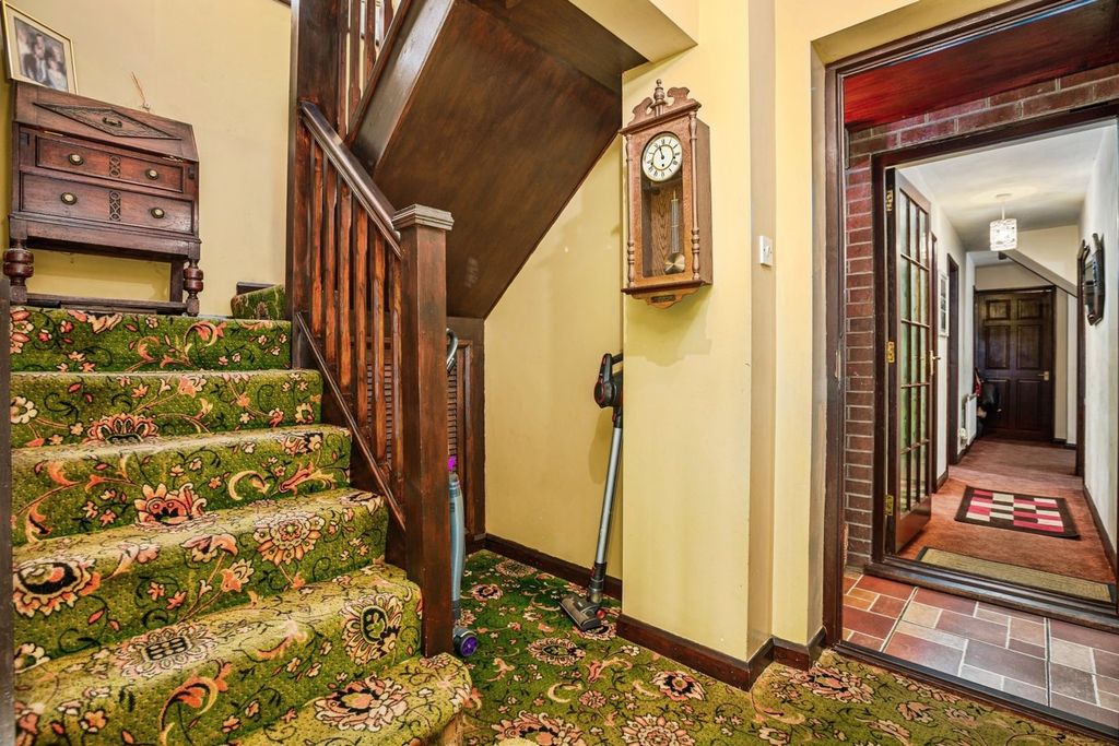 Additional image 16 of 5 bed detached bungalow for saleLlandyssil, Montgomery SY15