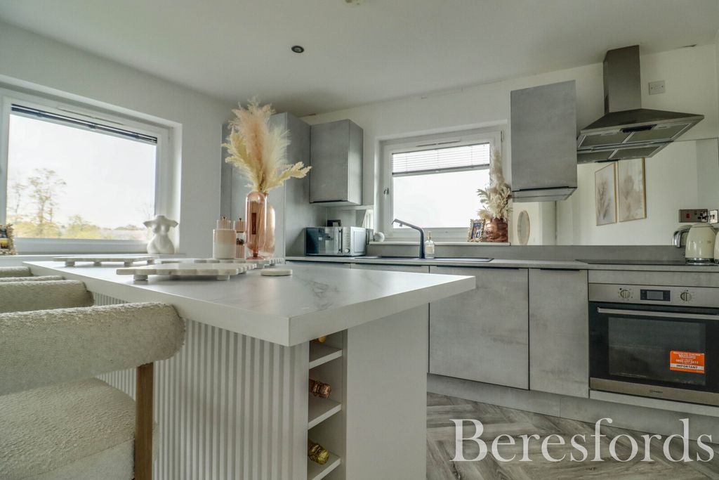 Additional image 18 of 2 bed flat for saleSt. Johns Avenue, Braintree CM7