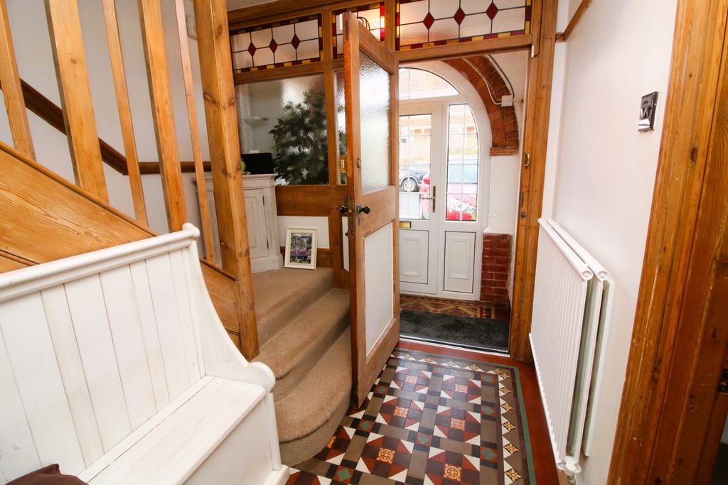 Additional image 6 of 4 bed semi-detached house for sale21 Hamp Green Rise, Bridgwater TA6