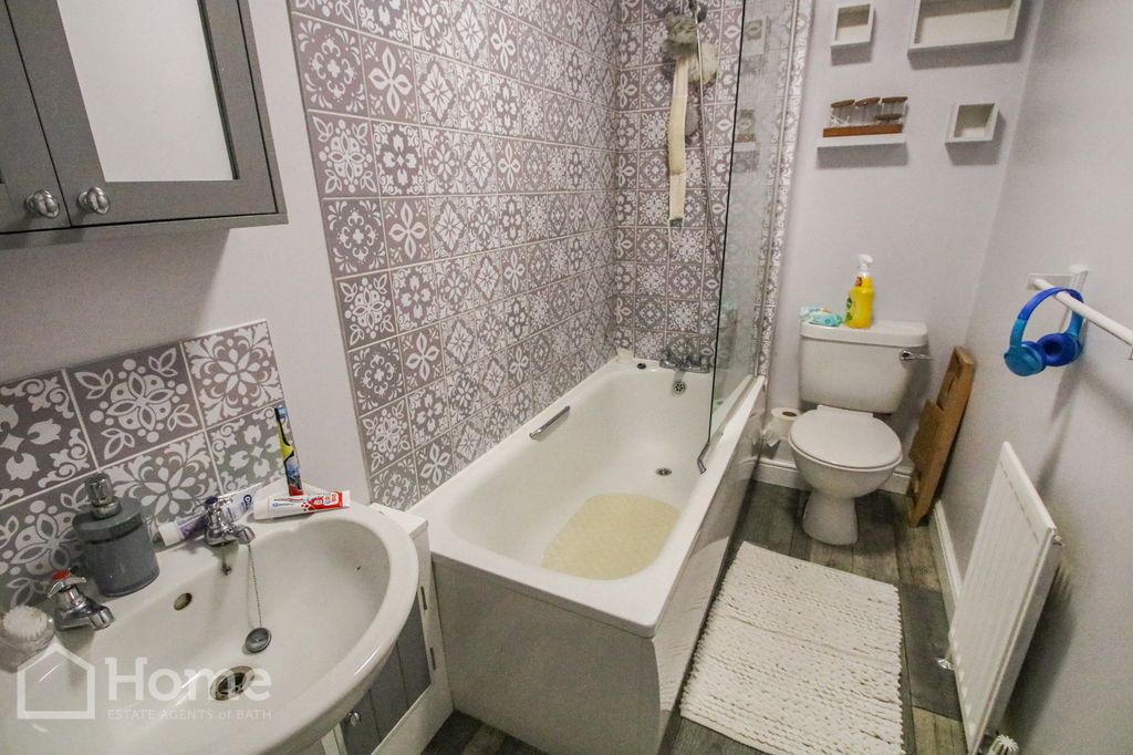 Additional image 6 of 2 bed flat for saleAvonfield Avenue, Bradford On Avon BA15