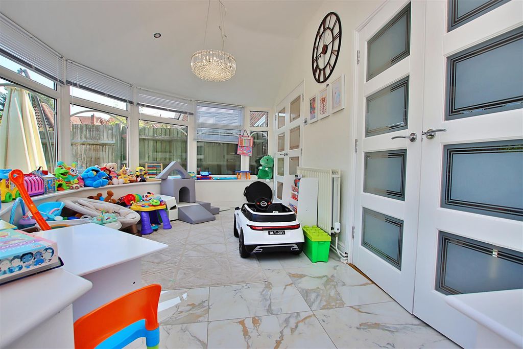 Additional image 10 of 4 bed semi-detached house for saleTheobald Street, Borehamwood WD6