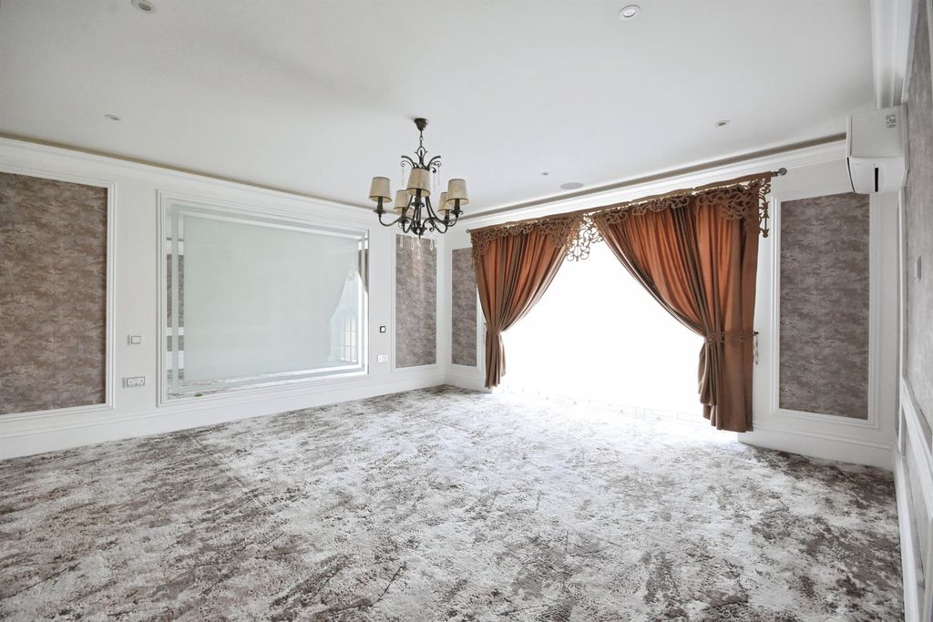 Additional image 21 of 6 bed detached house for saleHeronway, Hutton, Brentwood CM13