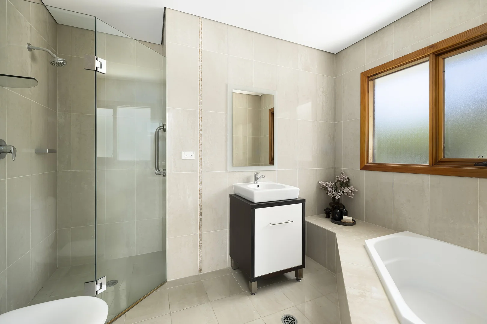 Additional image 10 of 5 Wimbledon Avenue, North Narrabeen NSW 2101