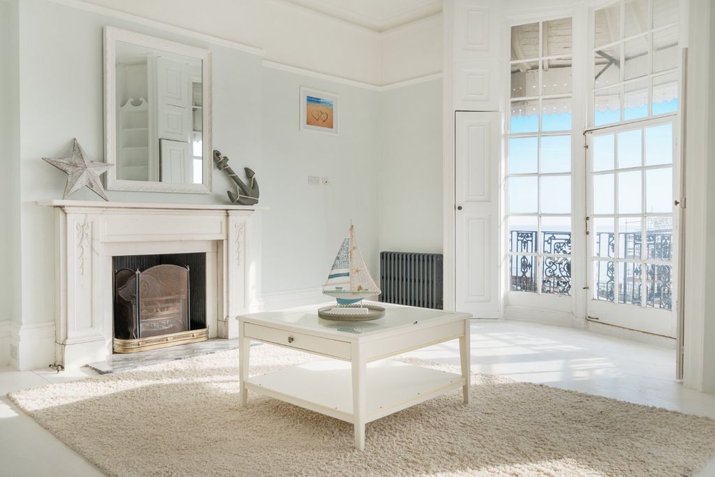 Additional image 3 of 7 bed terraced house for saleRoyal Crescent, Brighton, East Sussex BN2