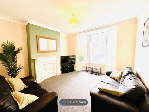 Avondale Road, Liverpool L15, Room to rent