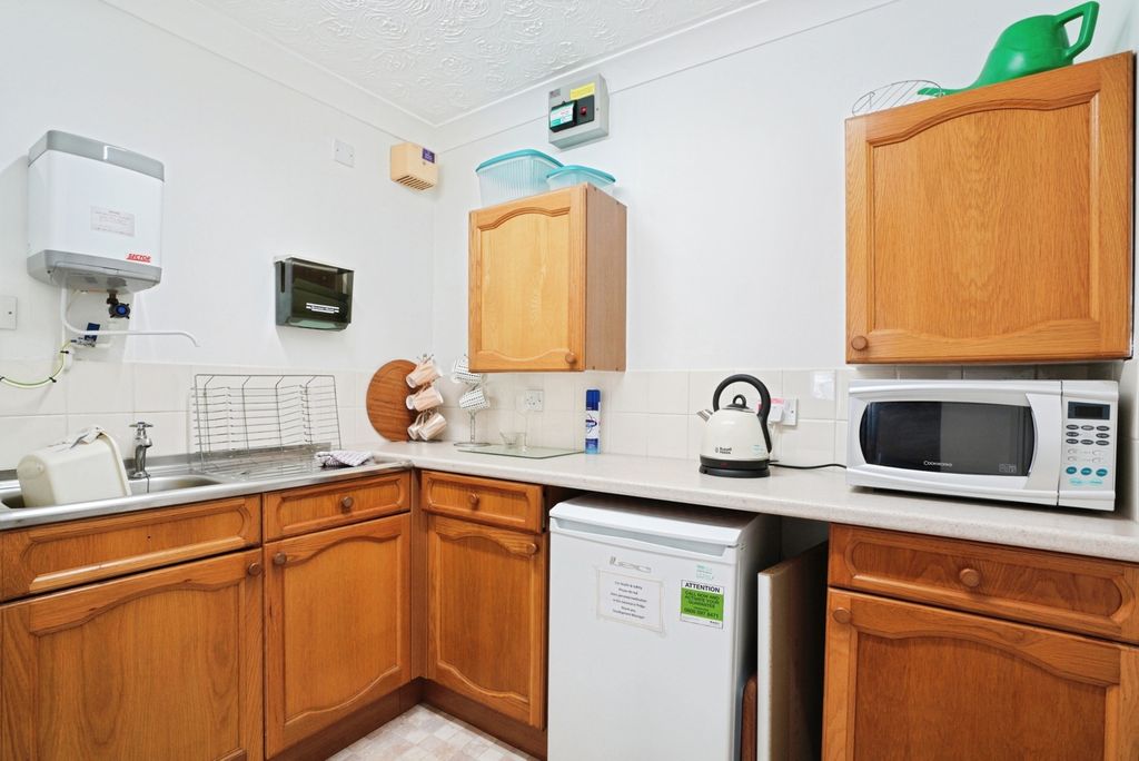 Additional image 13 of 1 bed flat for saleBerrycoombe Road, Bodmin, Cornwall PL31