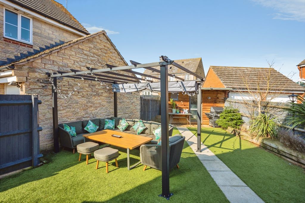 Additional image 30 of 4 bed detached house for saleColtsfoot Drive, Bourne PE10