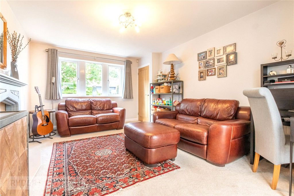 Additional image 12 of 3 bed detached house for saleLower Edge Road, Rastrick, Brighouse, West Yorkshire HD6