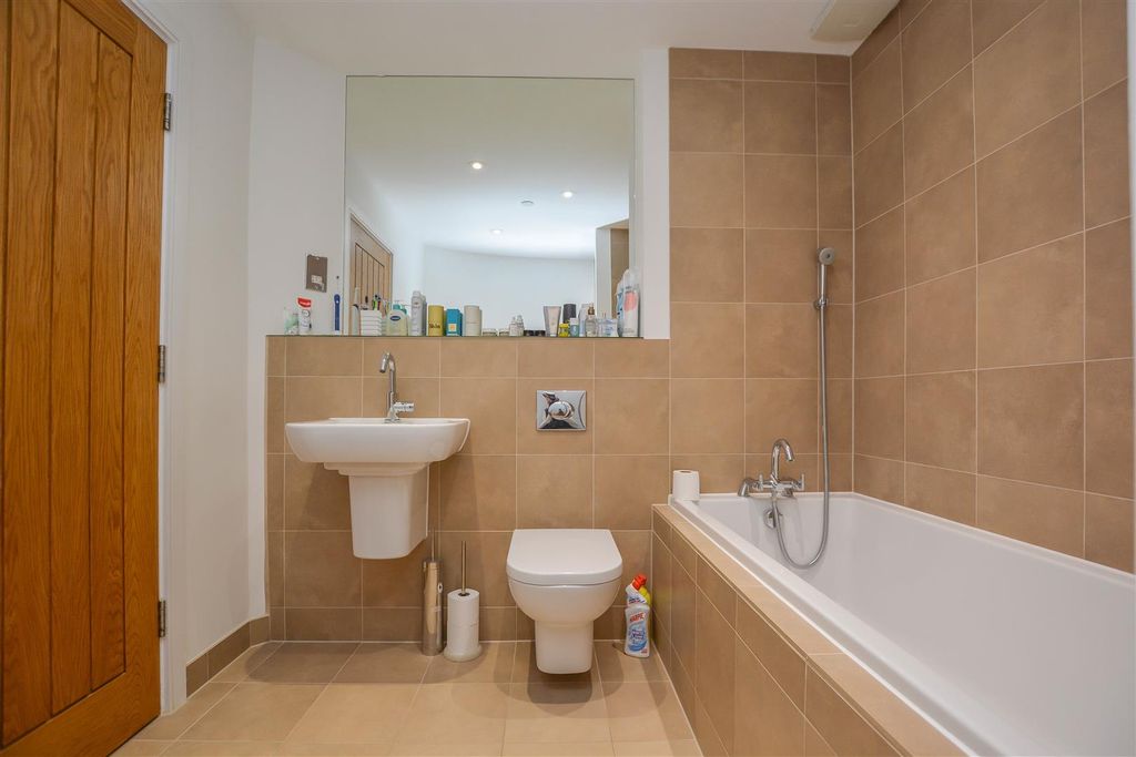 Additional image 12 of 2 bed flat for saleThe Galleries, Warley, Brentwood CM14