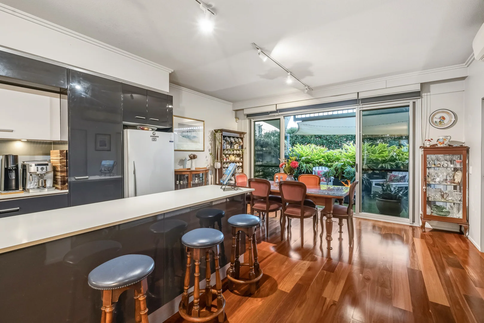 73/89 Lambert Street, Kangaroo Point QLD 4169 photo 4