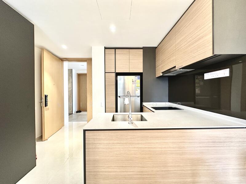 10 Hillview Rise photo 2