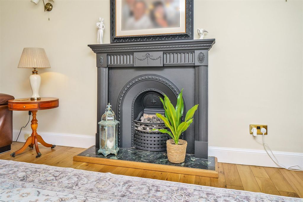 Additional image 4 of 5 bed end terrace house for saleKilbagie Street, Kincardine FK10