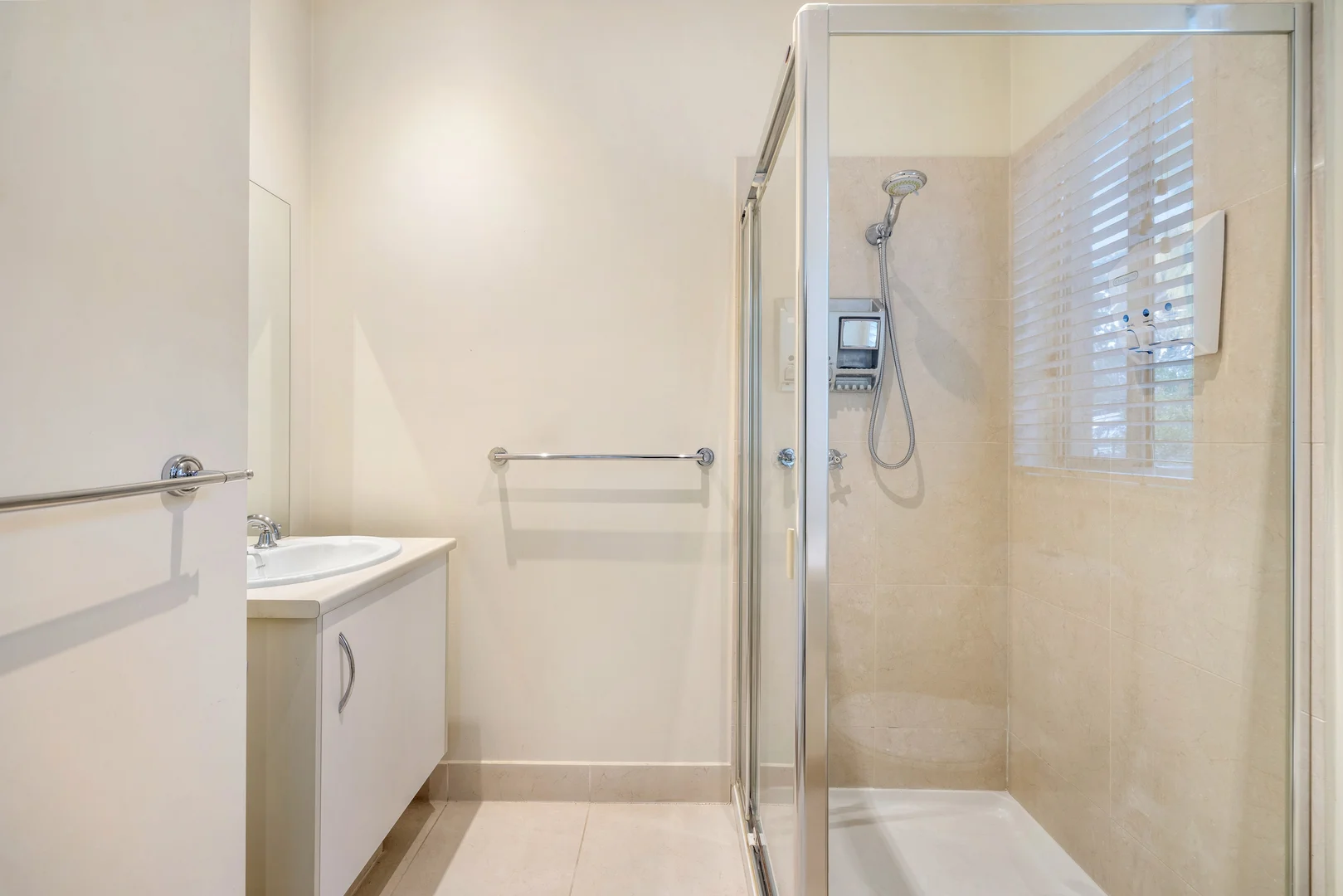 Additional image 11 of 8 Harpenden Terrace, Cranbourne VIC 3977