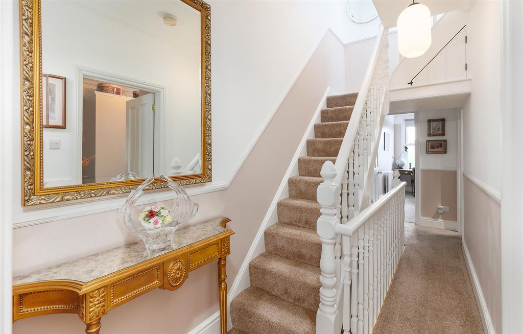 Additional image 15 of 4 bed semi-detached house for saleCowes, Isle Of Wight PO31