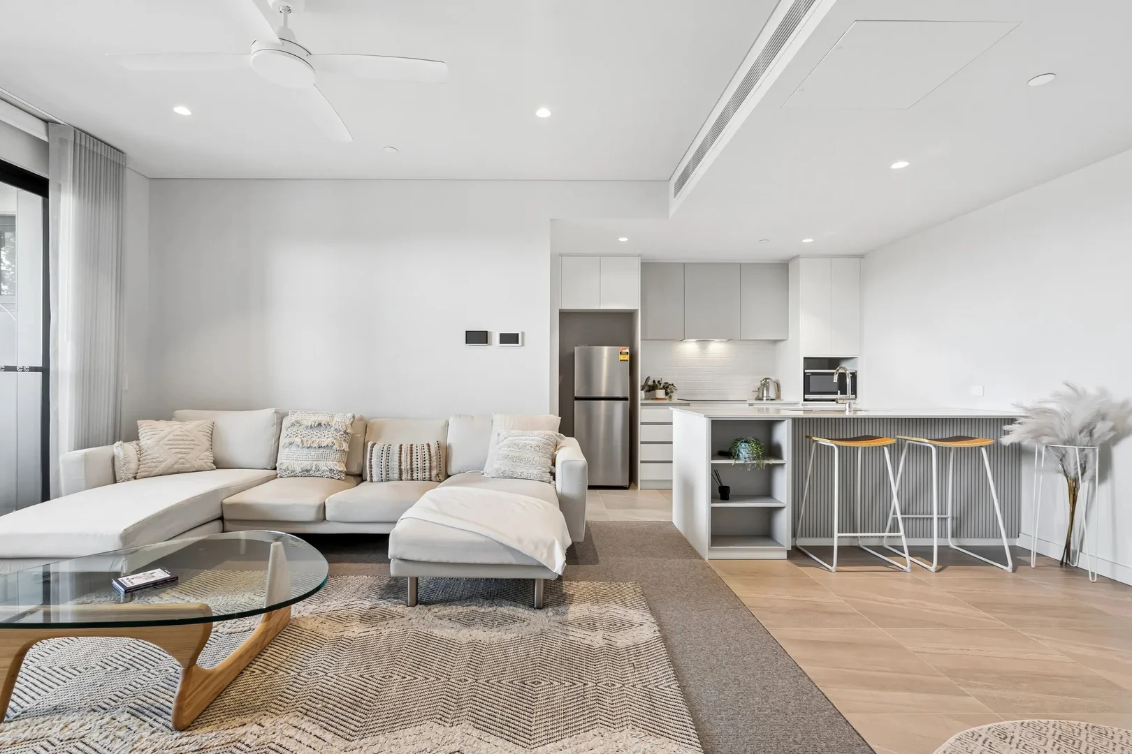 204/150 Robert Street, Como WA 6152 photo 2