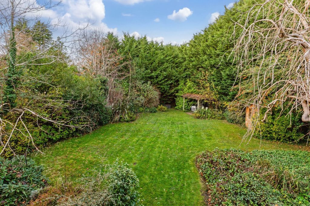 Additional image 3 of 6 bed country house for saleParsonage Lane, Farnham Common, Buckinghamshire SL2