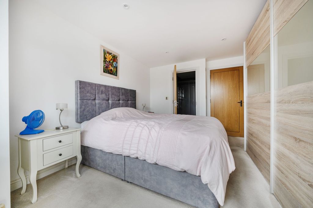 Additional image 8 of 2 bed flat for saleAldwick Avenue, Aldwick, Bognor Regis PO21