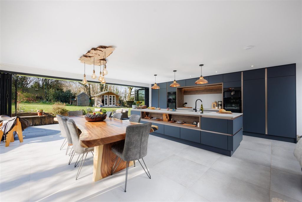 Additional image 2 of 6 bed detached house for saleNanstallon, Bodmin PL30