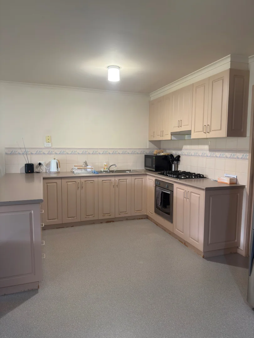 2/219 Mount Pleasant Road, Highton VIC 3216 photo 4