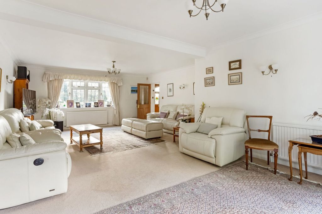 Additional image 7 of 6 bed country house for saleParsonage Lane, Farnham Common, Buckinghamshire SL2