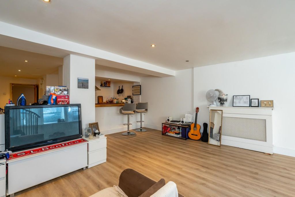 Additional image 7 of 2 bed maisonette for saleMaisonette, Park Road, Bognor Regis PO21