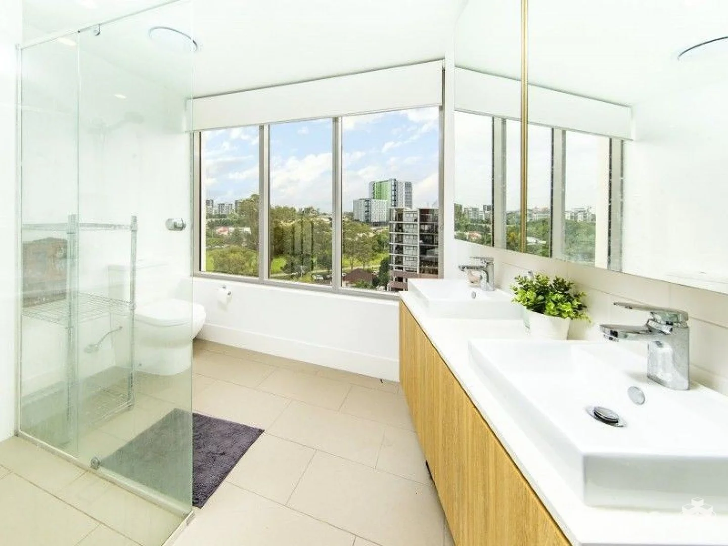 Additional image 4 of Greenslopes QLD 4120