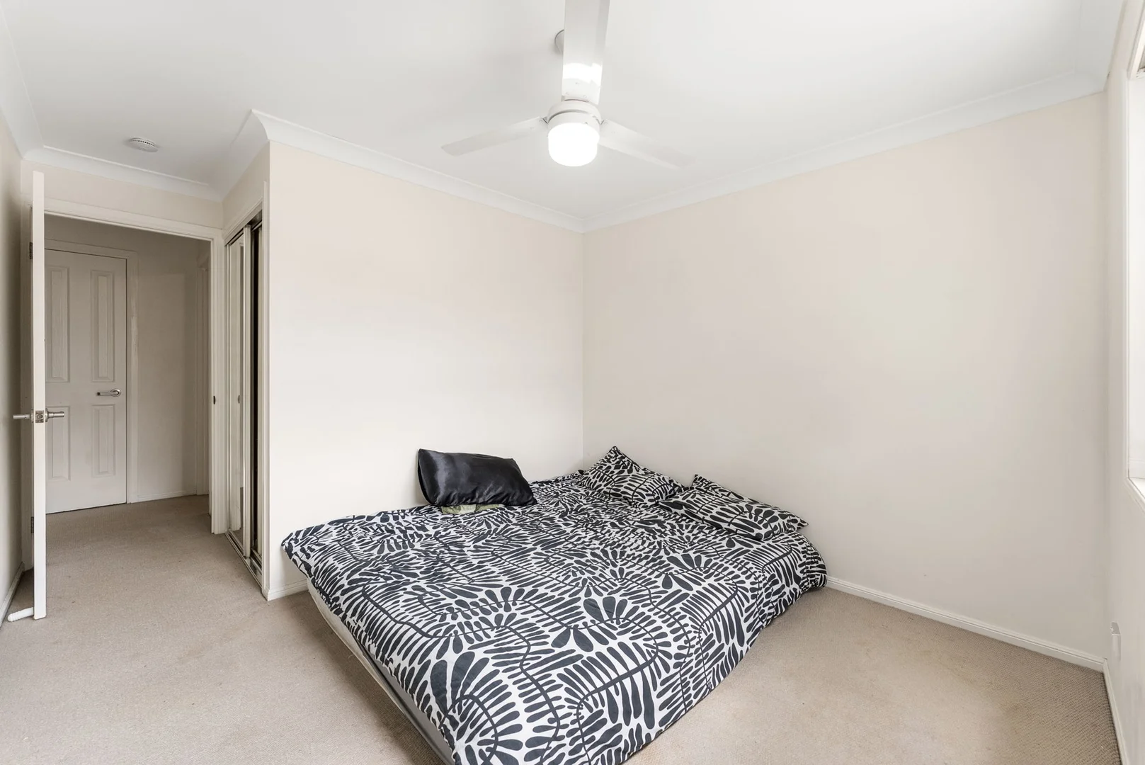 Additional image 12 of 24/29-33 Juers Street, Kingston QLD 4114