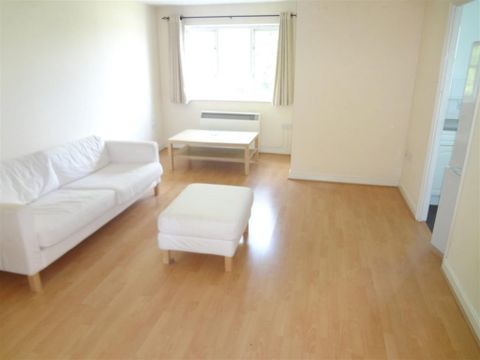 Pickard Close, Southgate N14