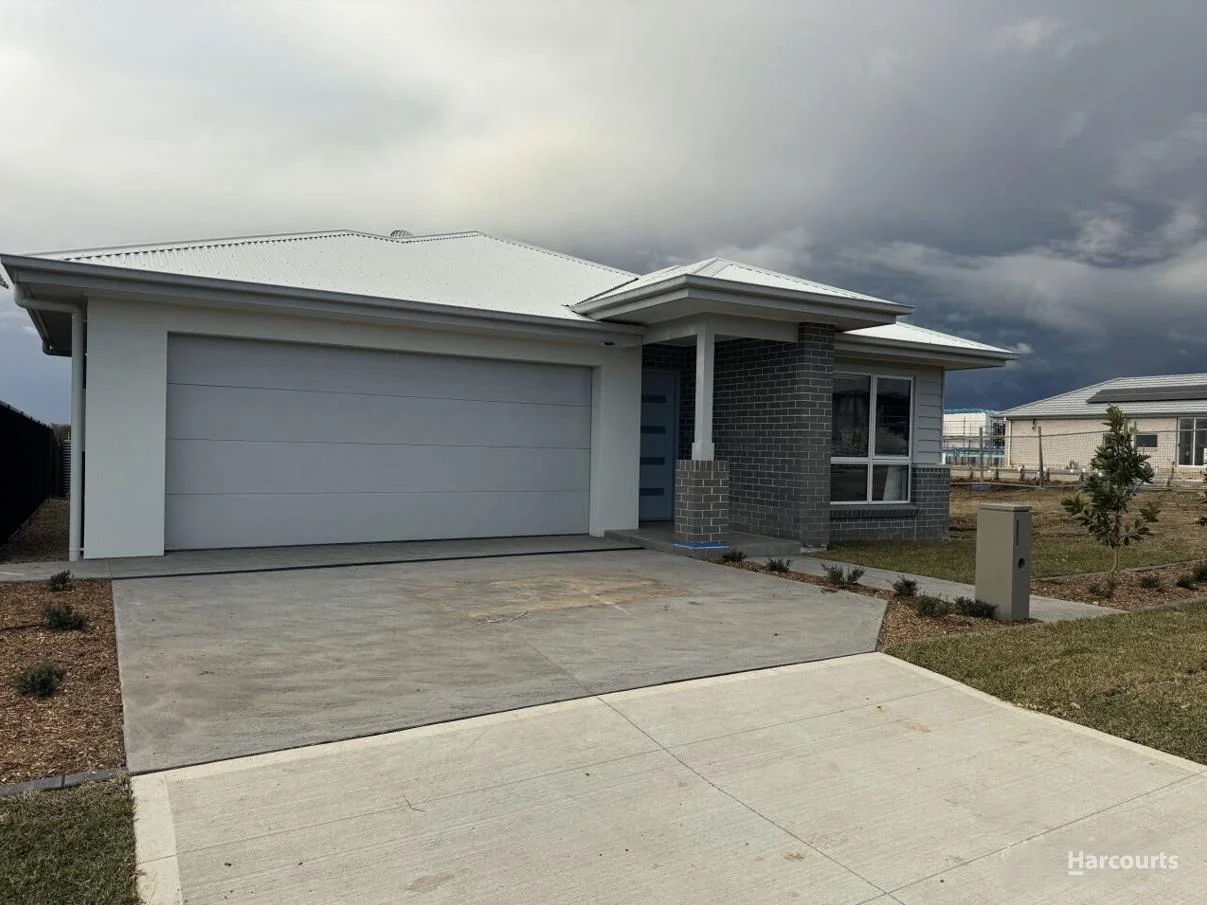 18 Bellaroi Parade, Gilead NSW 2560